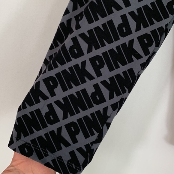Victoria’s Secret PINK Black & Grey Cropped Logo Leggings Capris - Picture 3 of 7